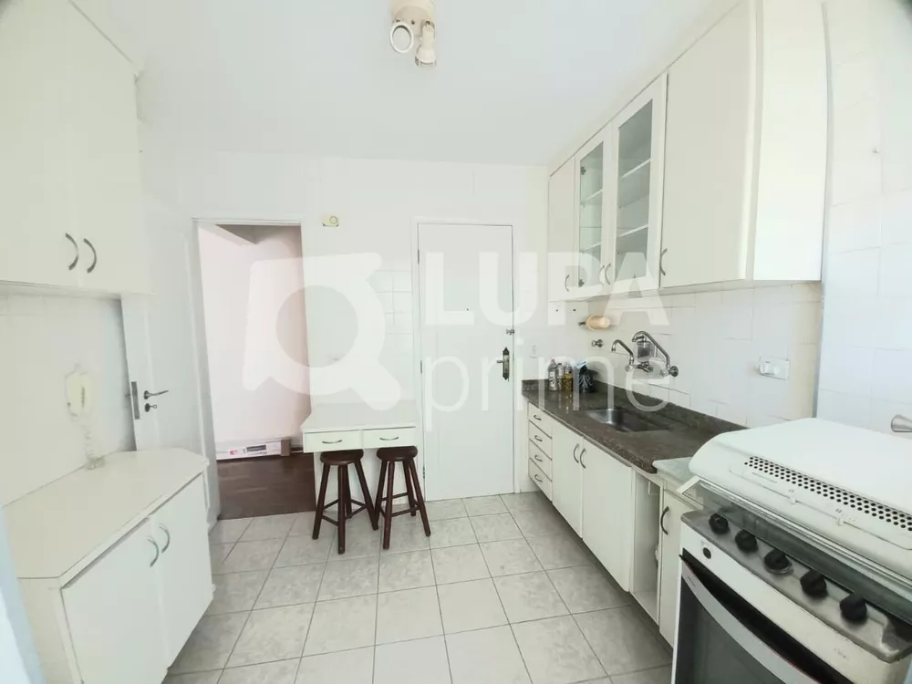 Apartamento à venda com 2 quartos, 62m² - Foto 4