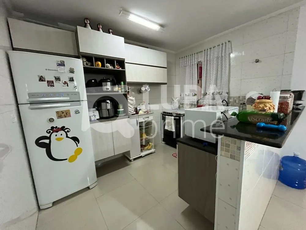 Casa, 3 quartos, 210 m² - Foto 3