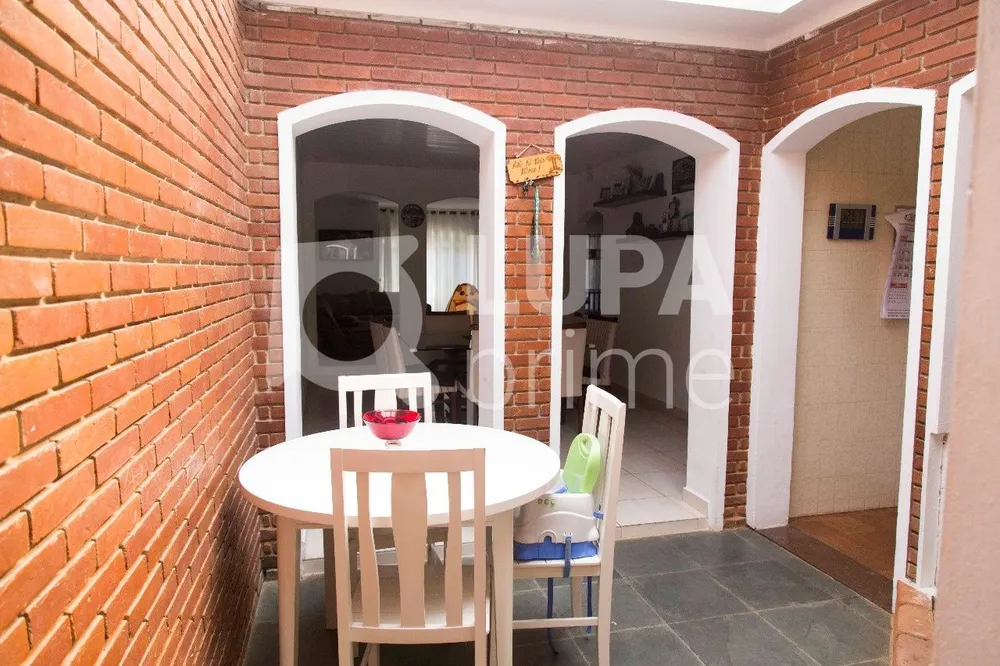 Casa, 3 quartos, 138 m² - Foto 2