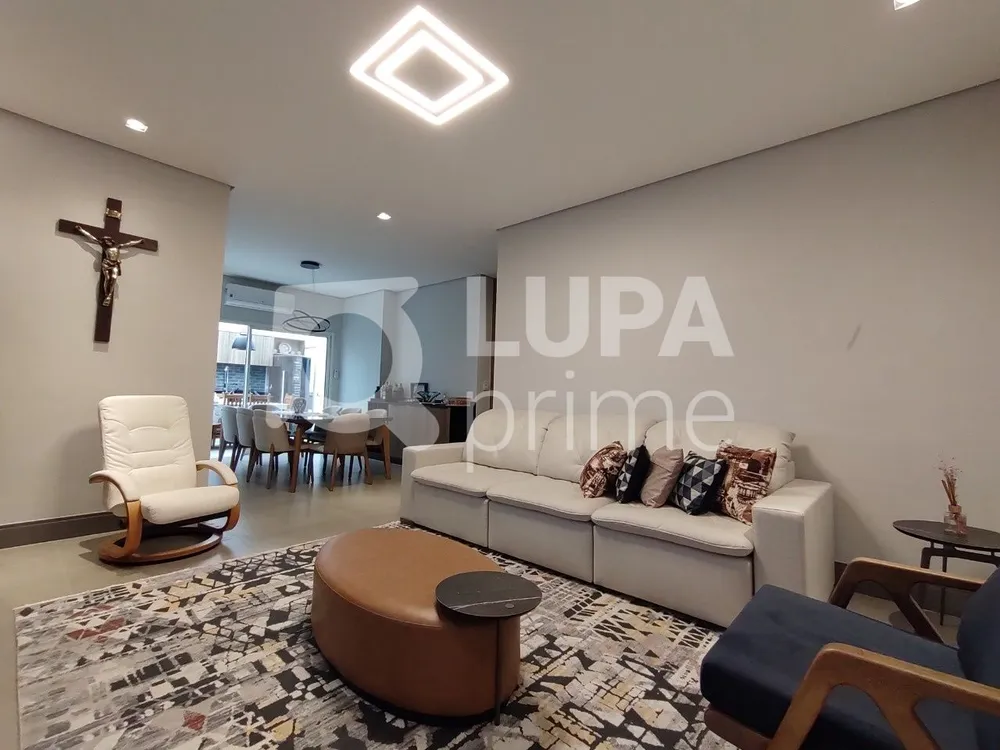 Apartamento, 3 quartos, 174 m² - Foto 2