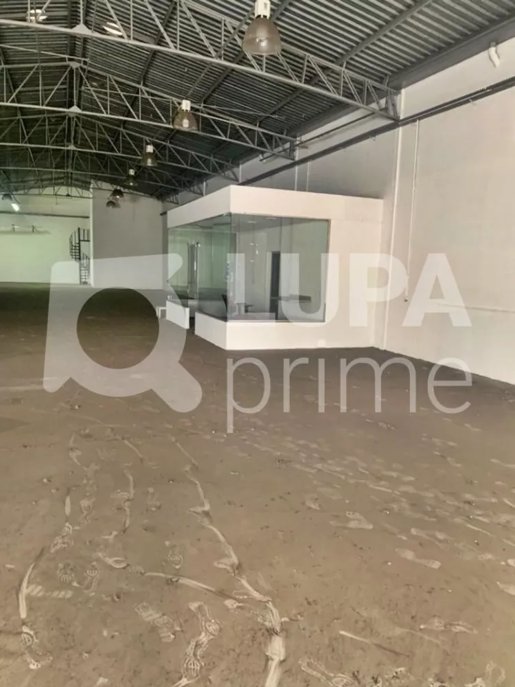 Depósito-Galpão-Armazém para alugar, 681m² - Foto 2