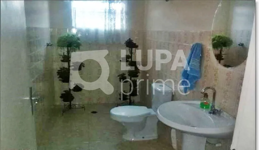 Casa, 3 quartos, 215 m² - Foto 1