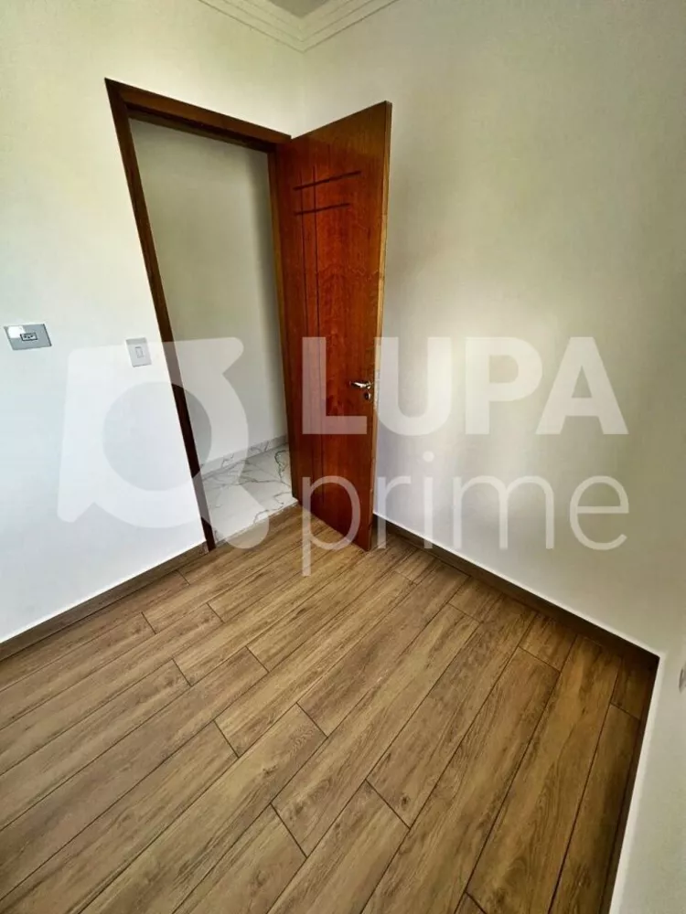 Apartamento à venda com 2 quartos, 45m² - Foto 3