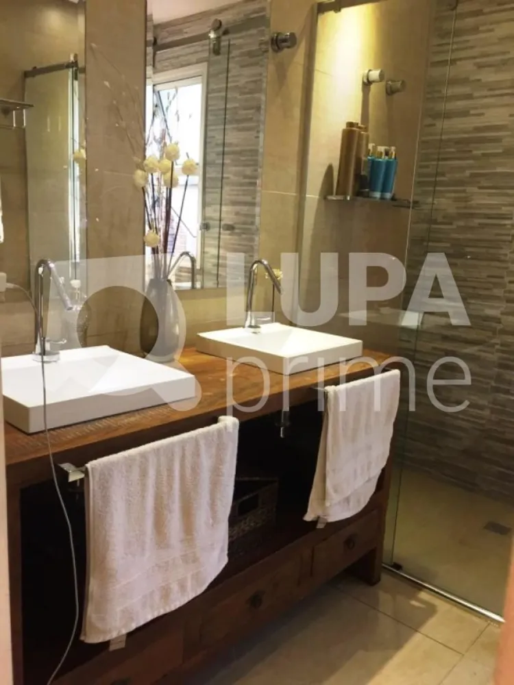 Casa, 3 quartos, 240 m² - Foto 10