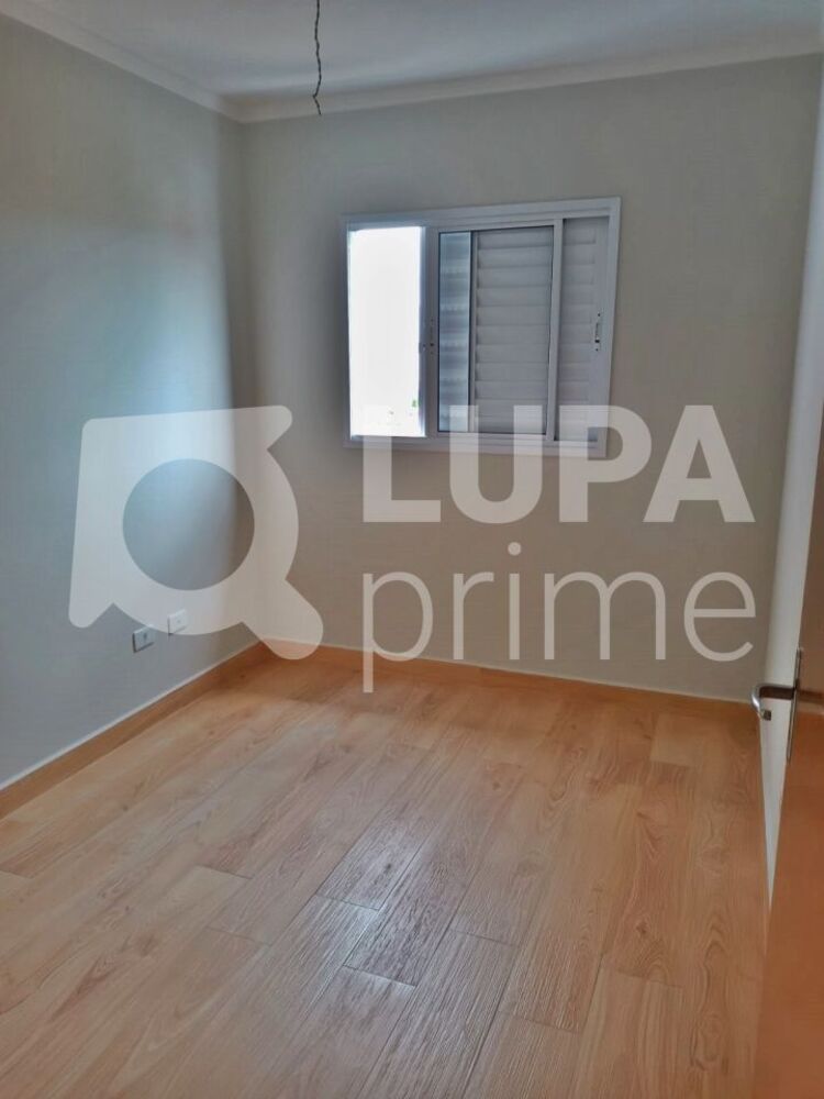 Apartamento à venda com 2 quartos, 42m² - Foto 4