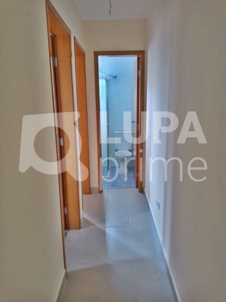 Apartamento à venda com 2 quartos, 42m² - Foto 3