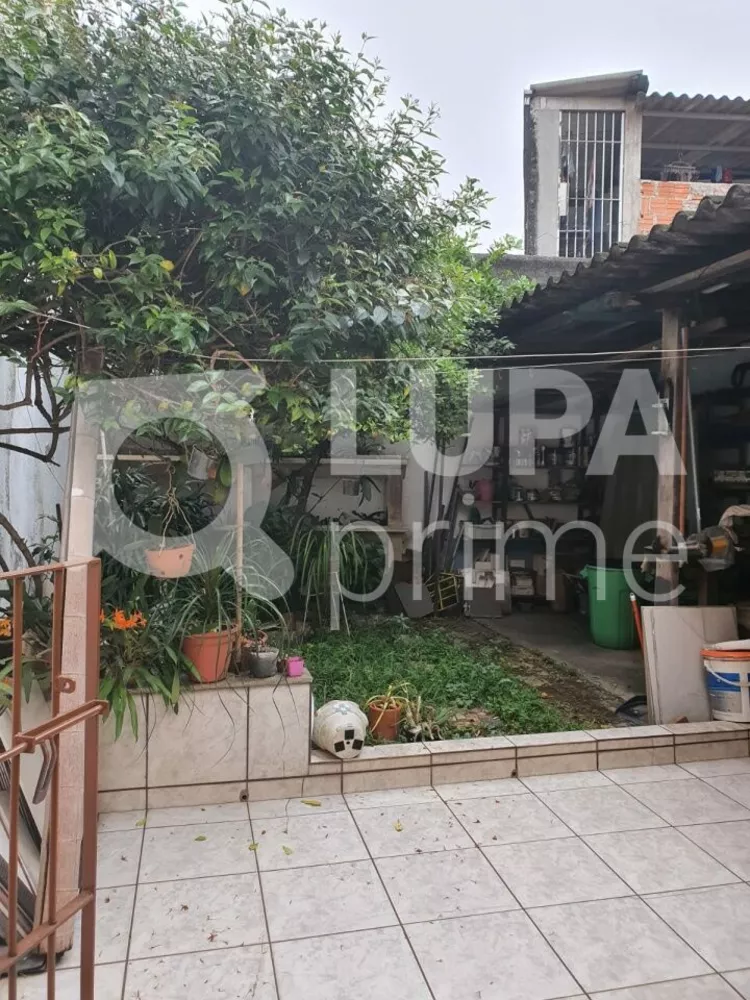 Casa à venda com 3 quartos, 189m² - Foto 2