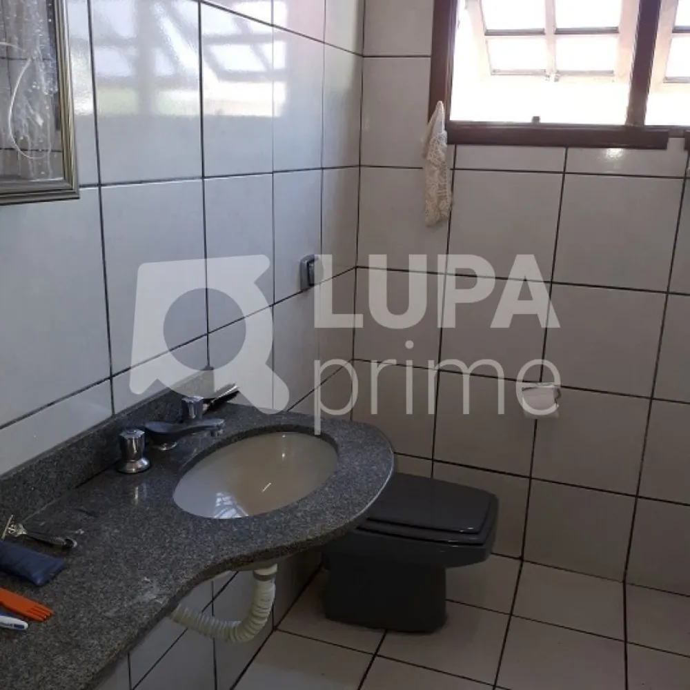 Casa, 4 quartos, 200 m² - Foto 11