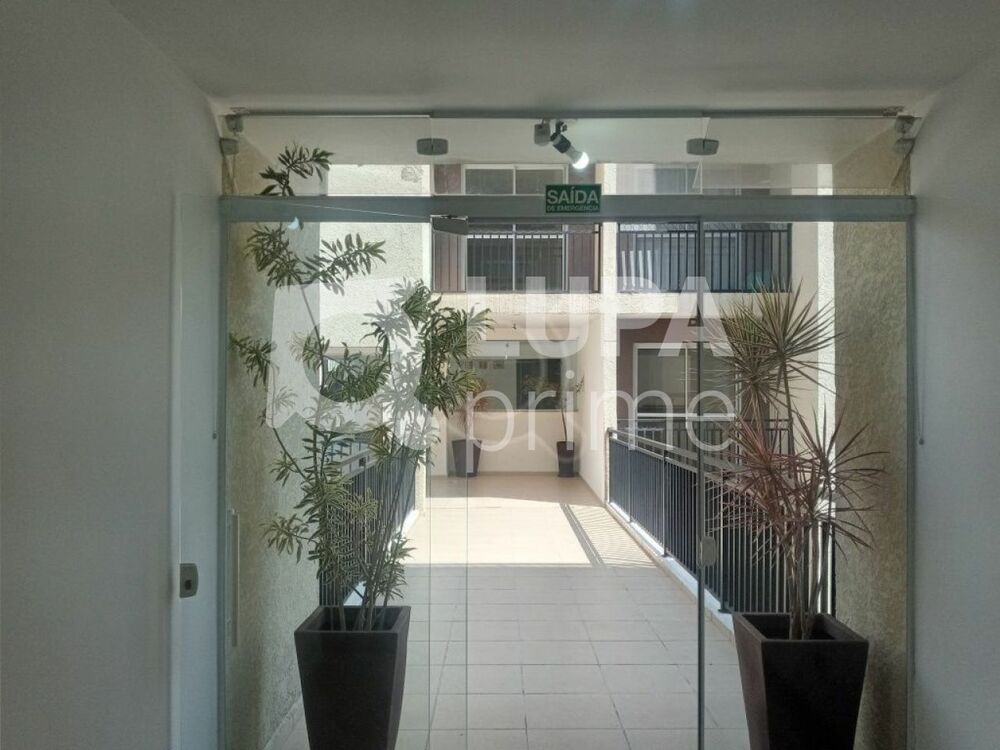 Apartamento à venda com 2 quartos, 65m² - Foto 2