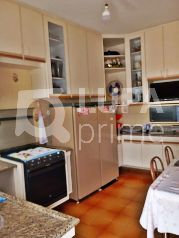 Casa, 5 quartos, 236 m² - Foto 4