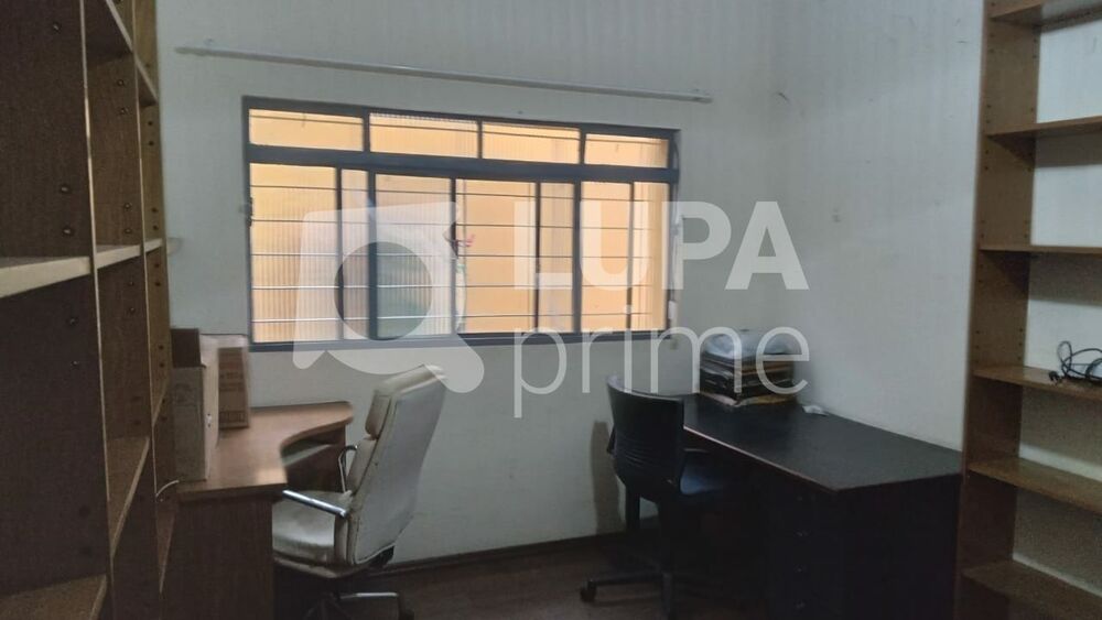 Casa para alugar com 3 quartos, 220m² - Foto 15