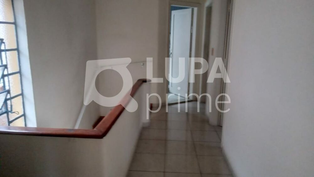 Casa para alugar com 3 quartos, 220m² - Foto 24