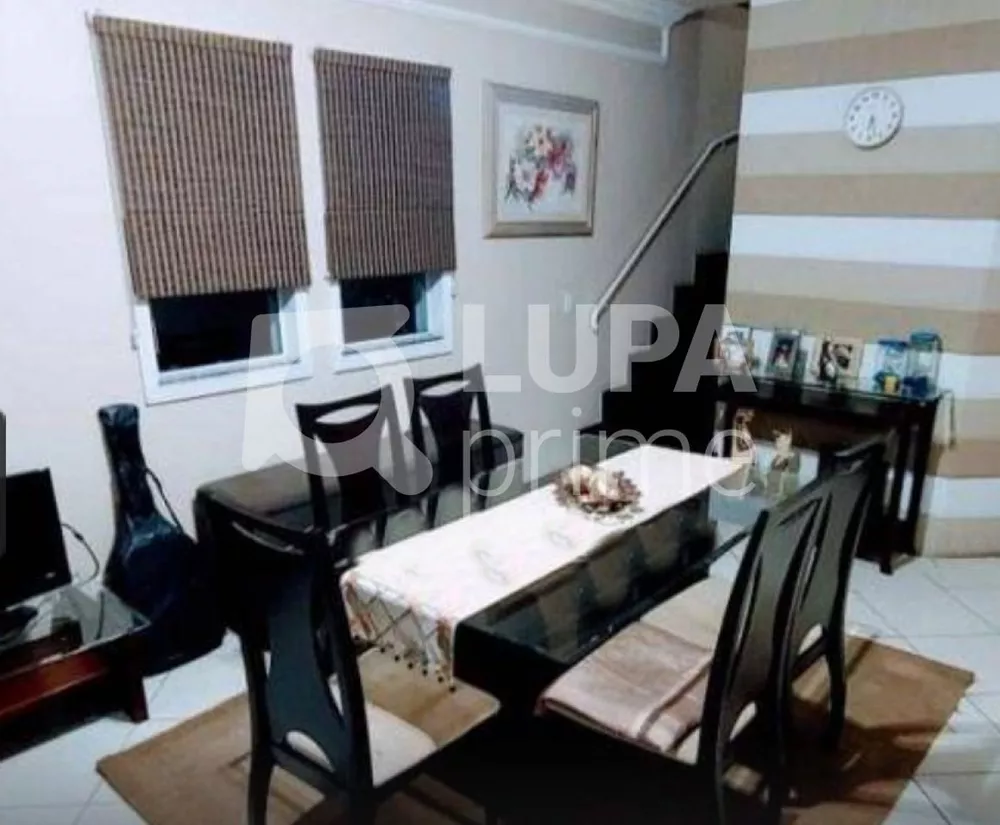 Casa à venda com 3 quartos, 196m² - Foto 4