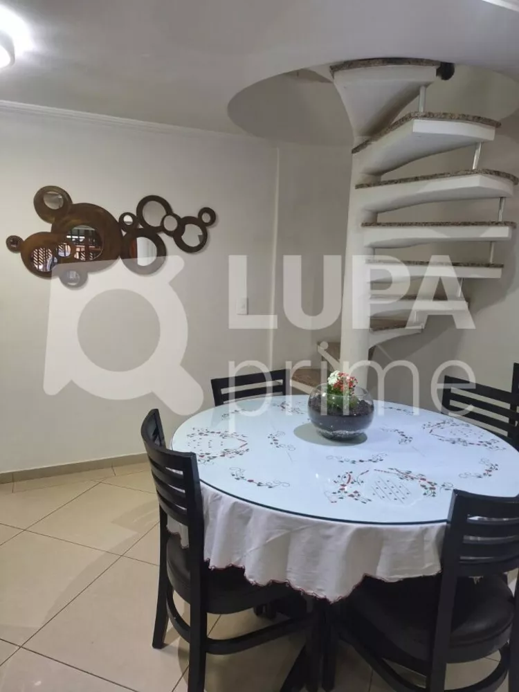 Casa à venda com 2 quartos, 160m² - Foto 4