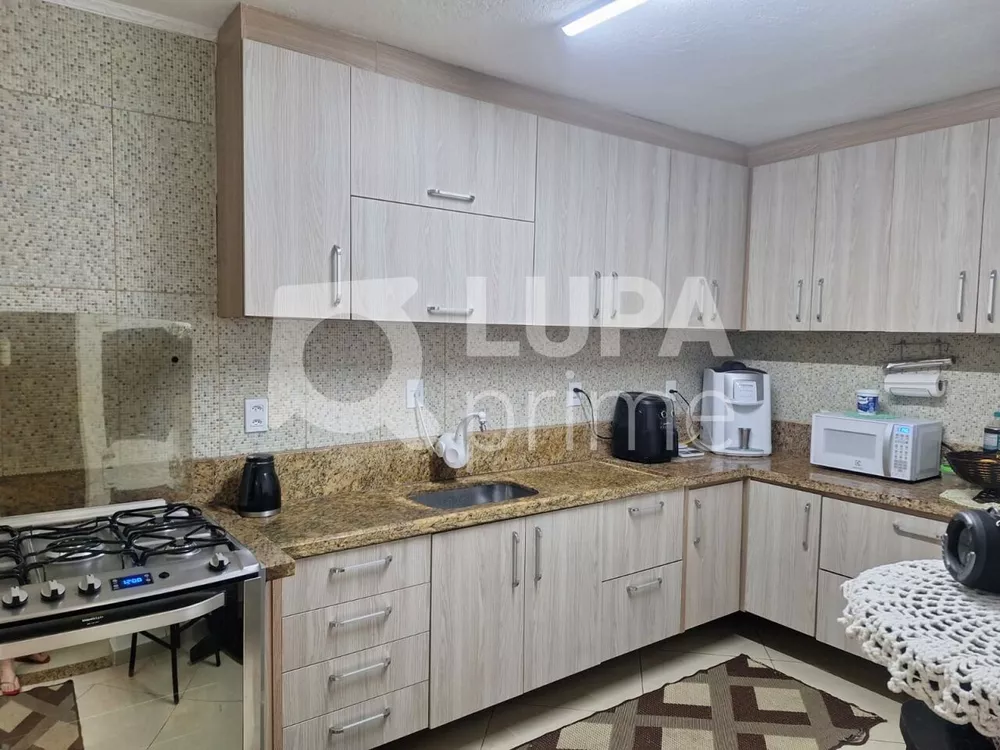 Casa à venda com 2 quartos, 160m² - Foto 9