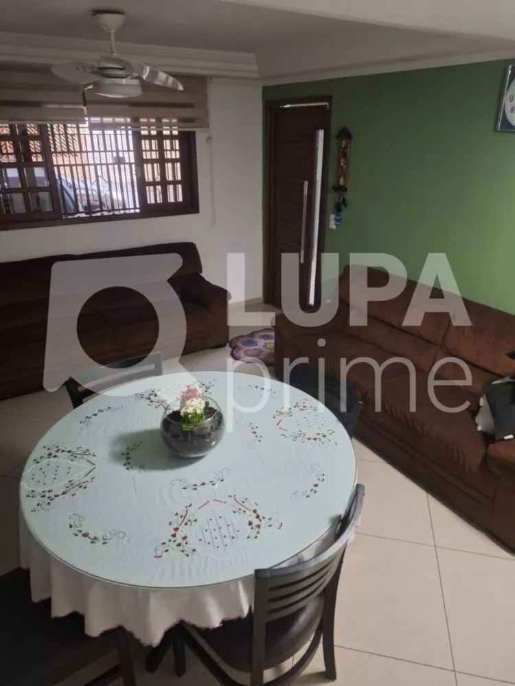 Casa à venda com 2 quartos, 160m² - Foto 3