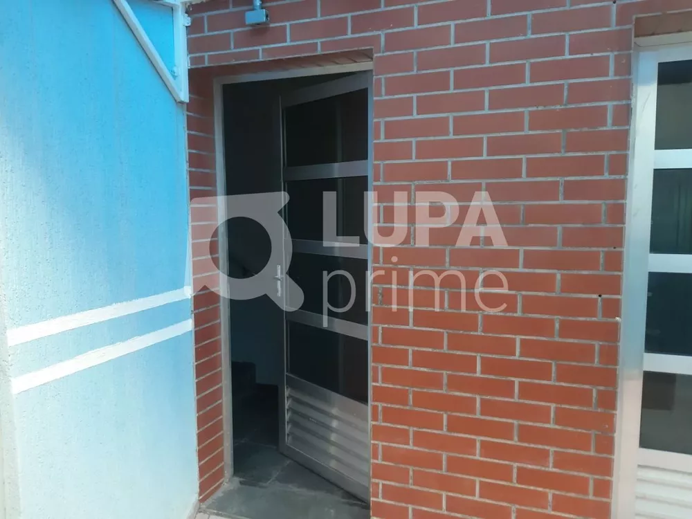 Apartamento para alugar com 3 quartos, 120m² - Foto 2