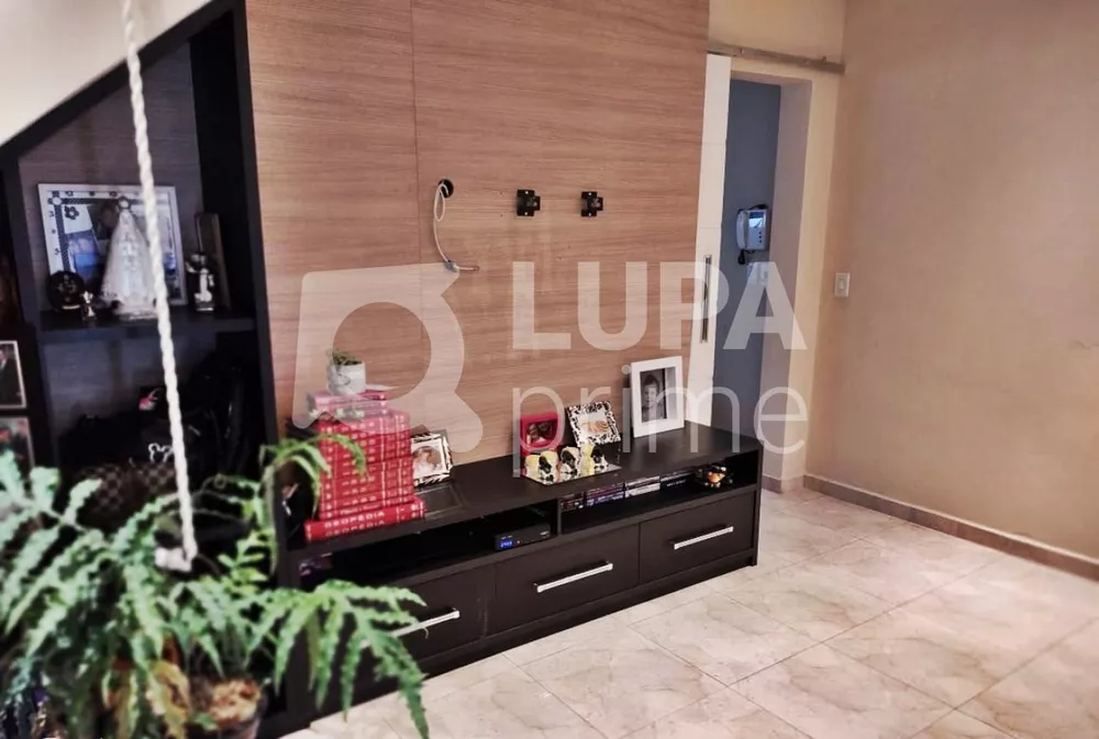 Casa à venda com 2 quartos, 90m² - Foto 2