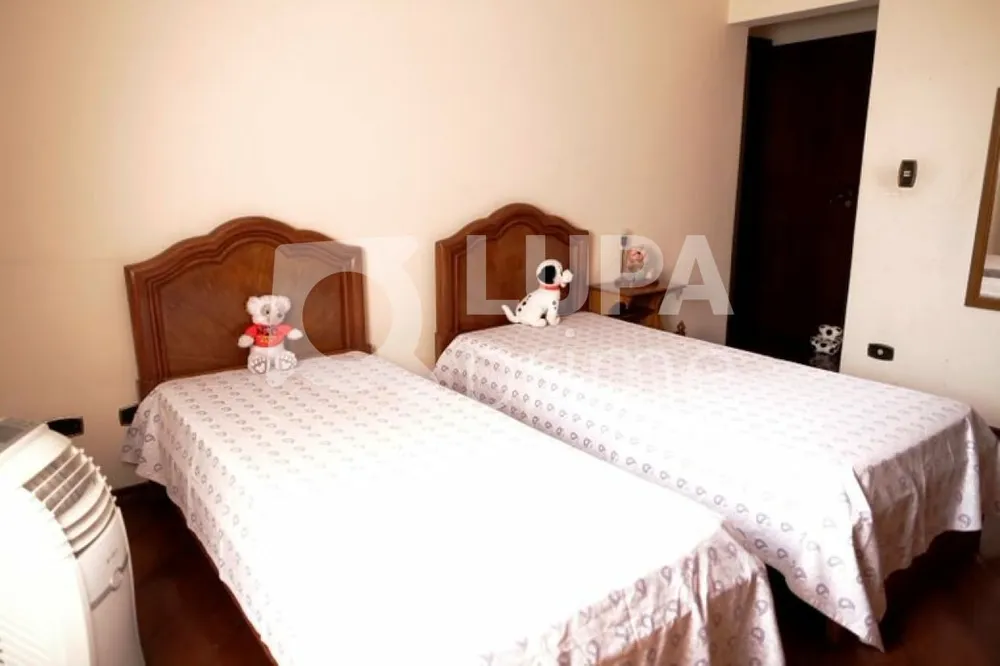 Casa, 3 quartos, 240 m² - Foto 10