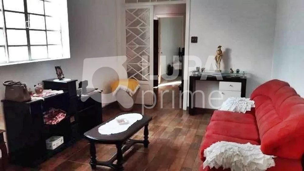 Casa à venda com 3 quartos, 143m² - Foto 1