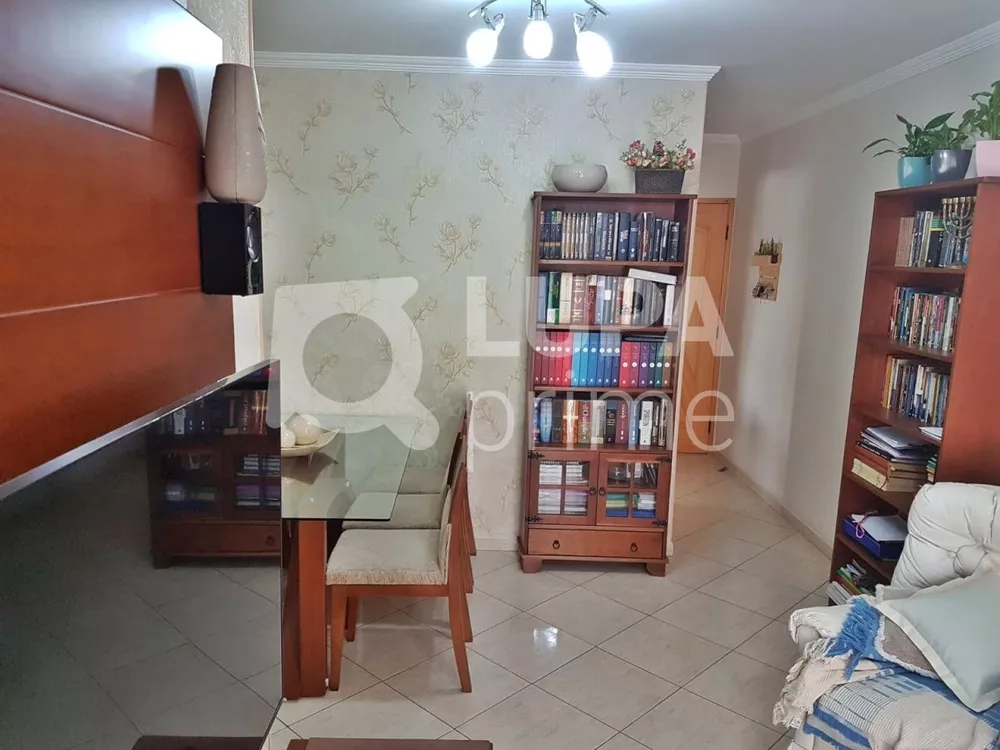 Apartamento à venda com 2 quartos, 54m² - Foto 3