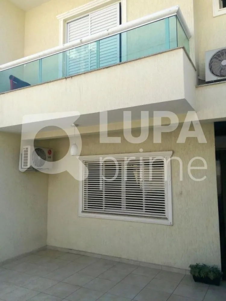 Casa, 3 quartos, 70 m² - Foto 2
