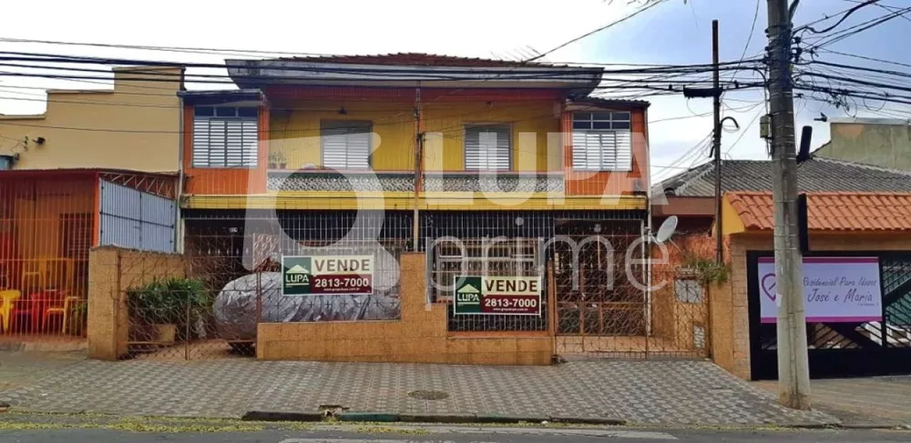 Casa à venda com 3 quartos, 200m² - Foto 1