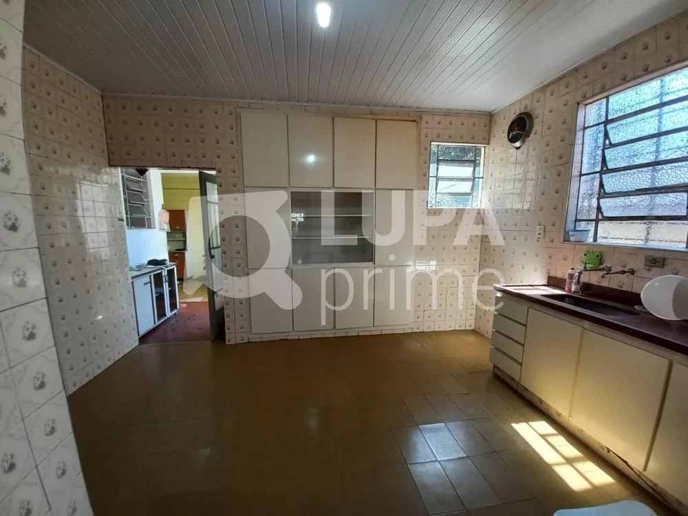 Casa à venda com 3 quartos, 180m² - Foto 19