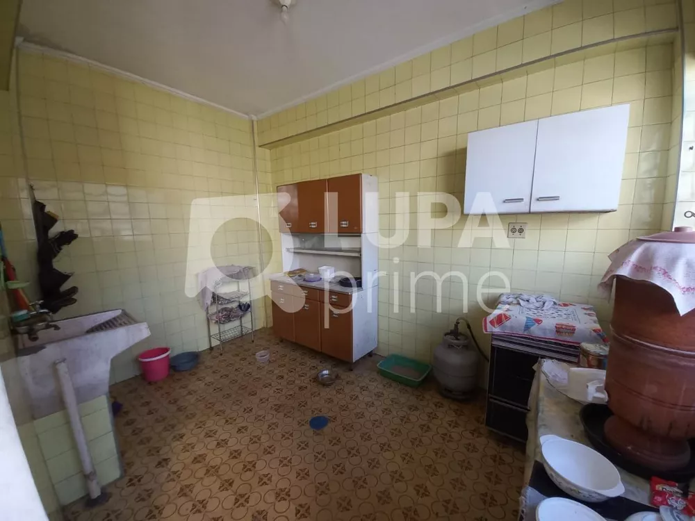 Casa à venda com 3 quartos, 180m² - Foto 2