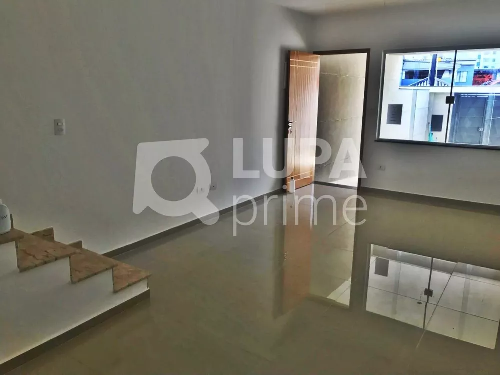 Casa à venda com 3 quartos, 117m² - Foto 2