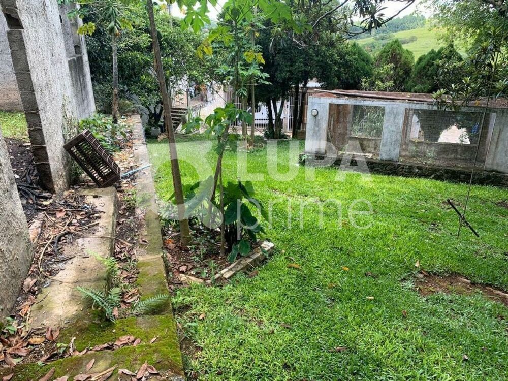 Casa à venda com 3 quartos, 400m² - Foto 22