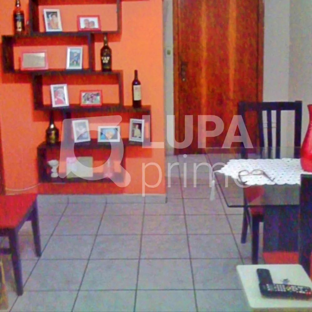 Apartamento à venda com 2 quartos, 65m² - Foto 3