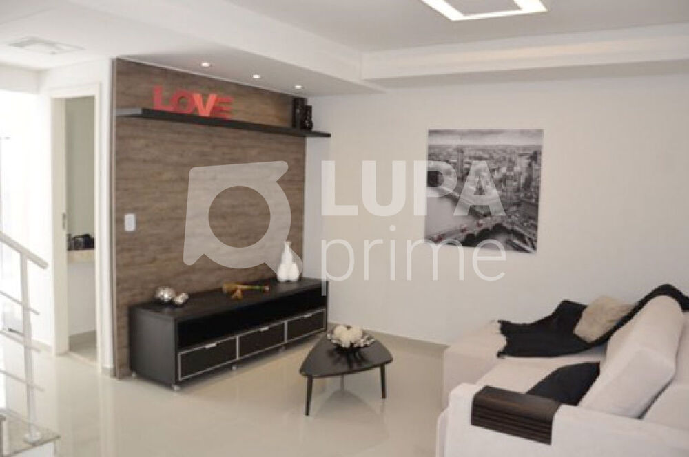 Casa à venda com 3 quartos, 170m² - Foto 1