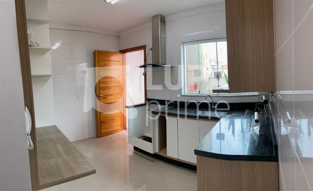 Casa à venda com 2 quartos, 65m² - Foto 1