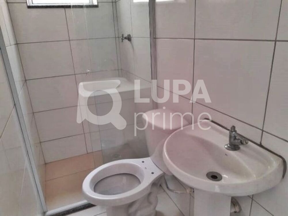 Apartamento para alugar com 2 quartos, 40m² - Foto 4