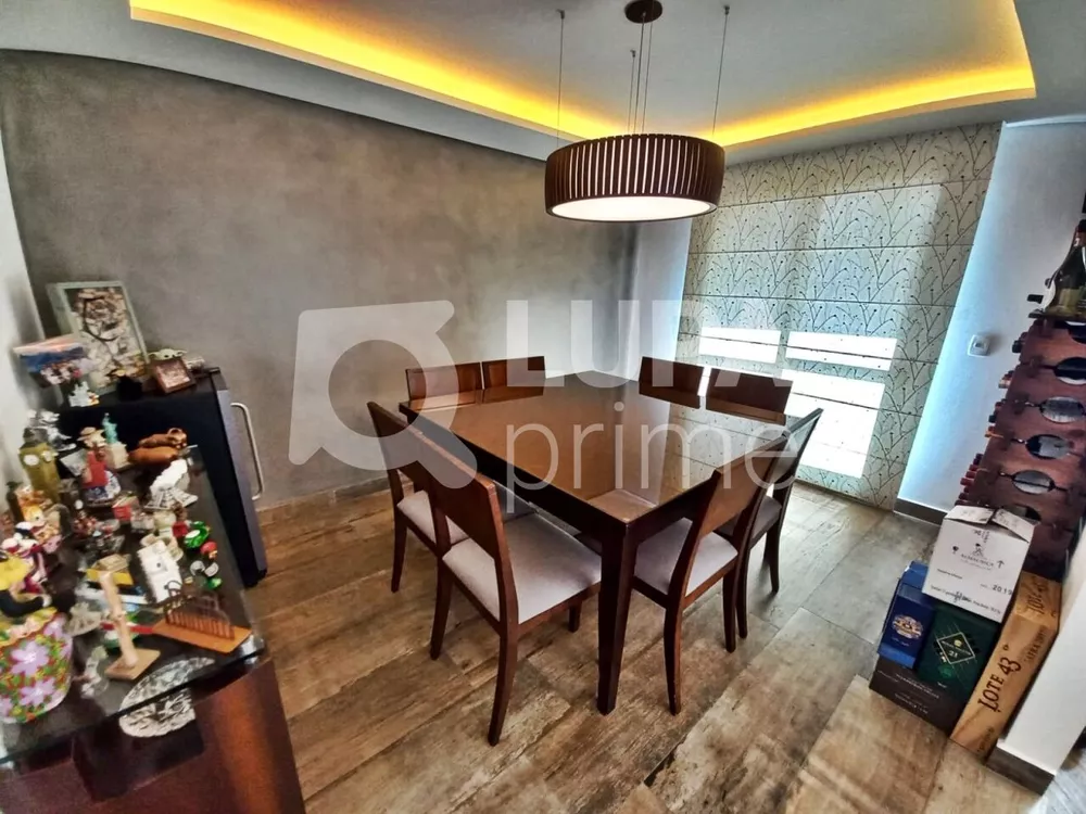 Apartamento à venda com 4 quartos, 208m² - Foto 4