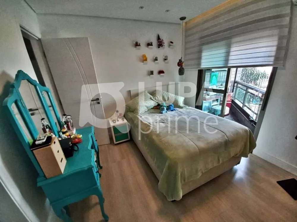 Apartamento à venda com 4 quartos, 208m² - Foto 8