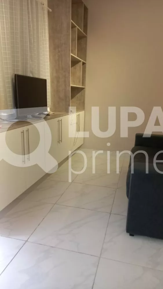 Casa para alugar com 1 quarto, 25m² - Foto 2