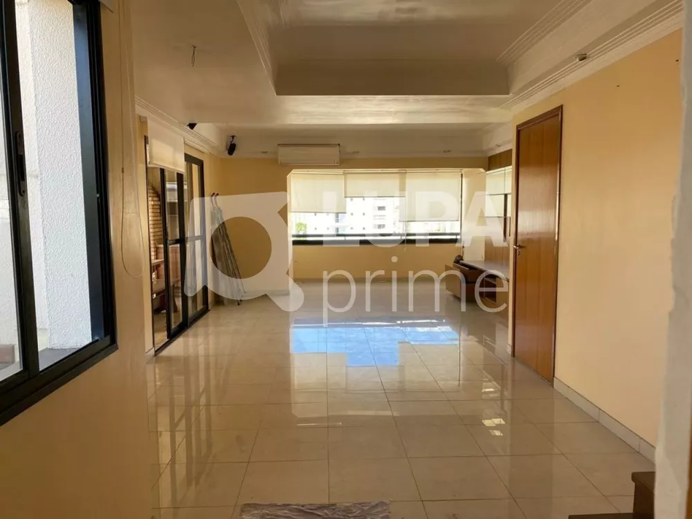 Apartamento à venda com 3 quartos, 245m² - Foto 3