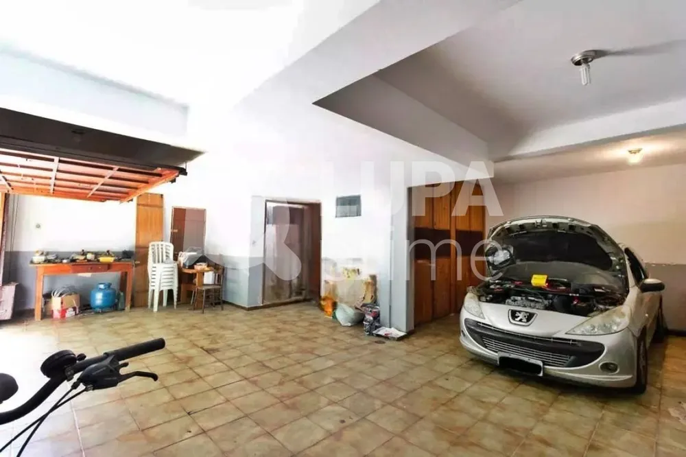 Casa, 7 quartos, 225 m² - Foto 3