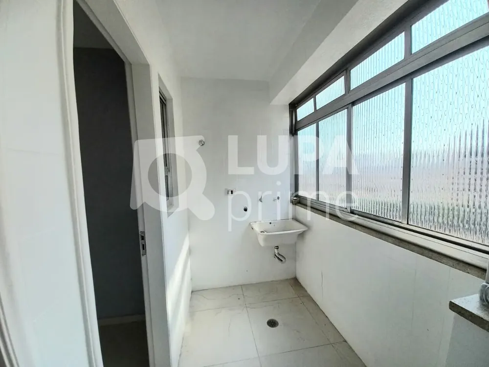 Apartamento, 3 quartos, 140 m² - Foto 2