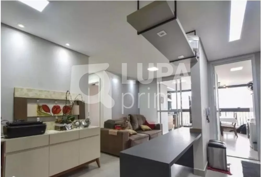 Apartamento à venda com 2 quartos, 70m² - Foto 4