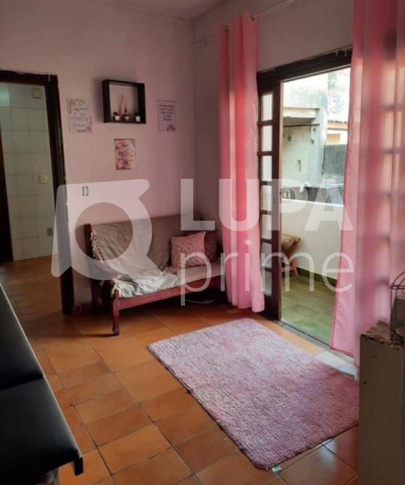 Casa à venda com 3 quartos, 300m² - Foto 15