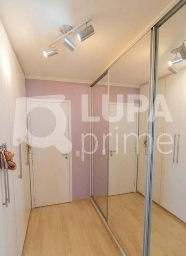 Apartamento à venda com 4 quartos, 153m² - Foto 4