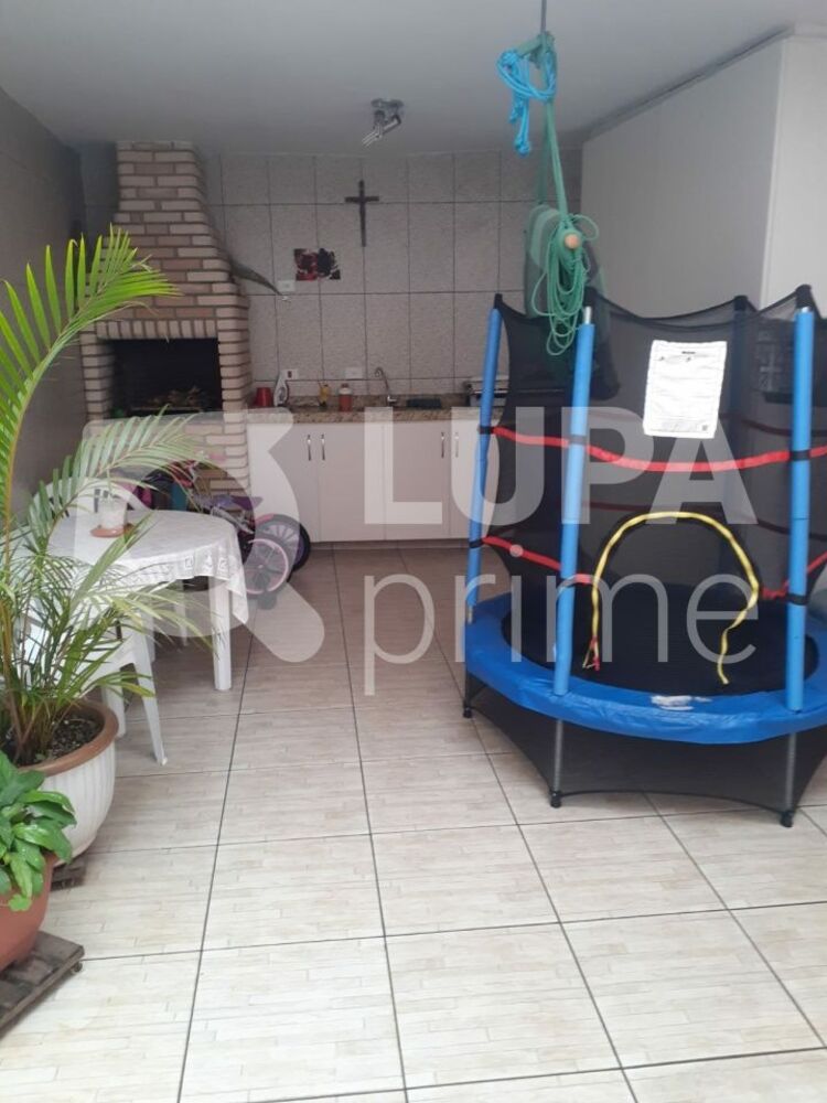 Casa à venda com 3 quartos, 140m² - Foto 4