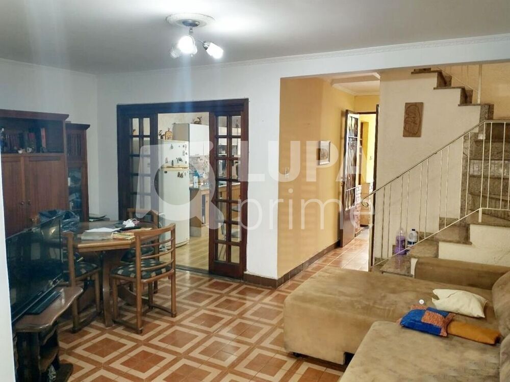 Casa, 4 quartos, 200 m² - Foto 1
