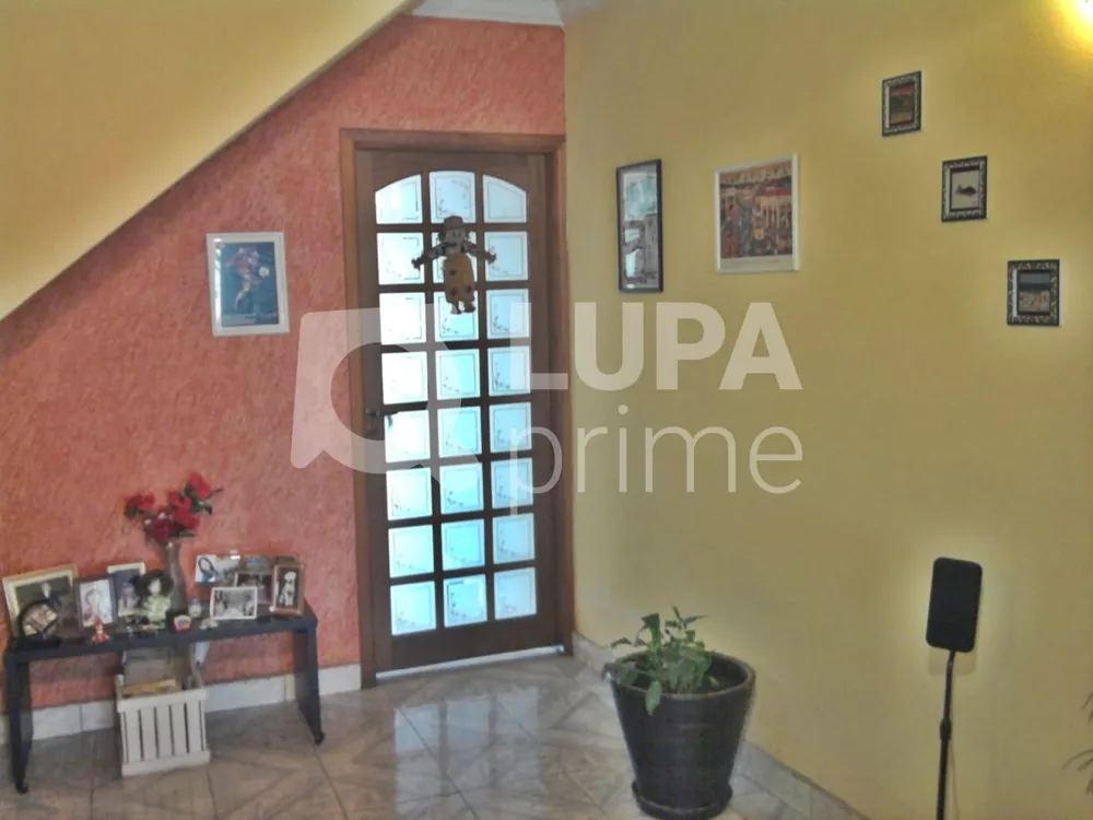 Casa à venda com 3 quartos, 140m² - Foto 2