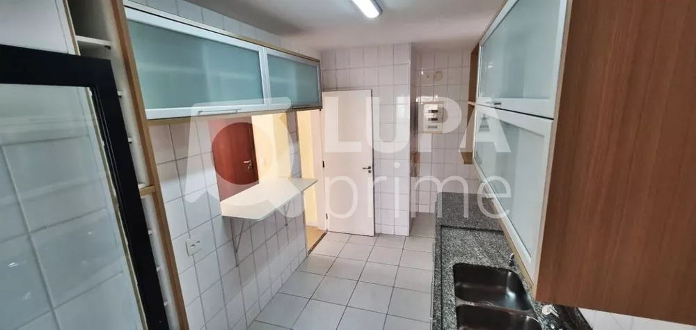 Apartamento à venda com 3 quartos, 86m² - Foto 12