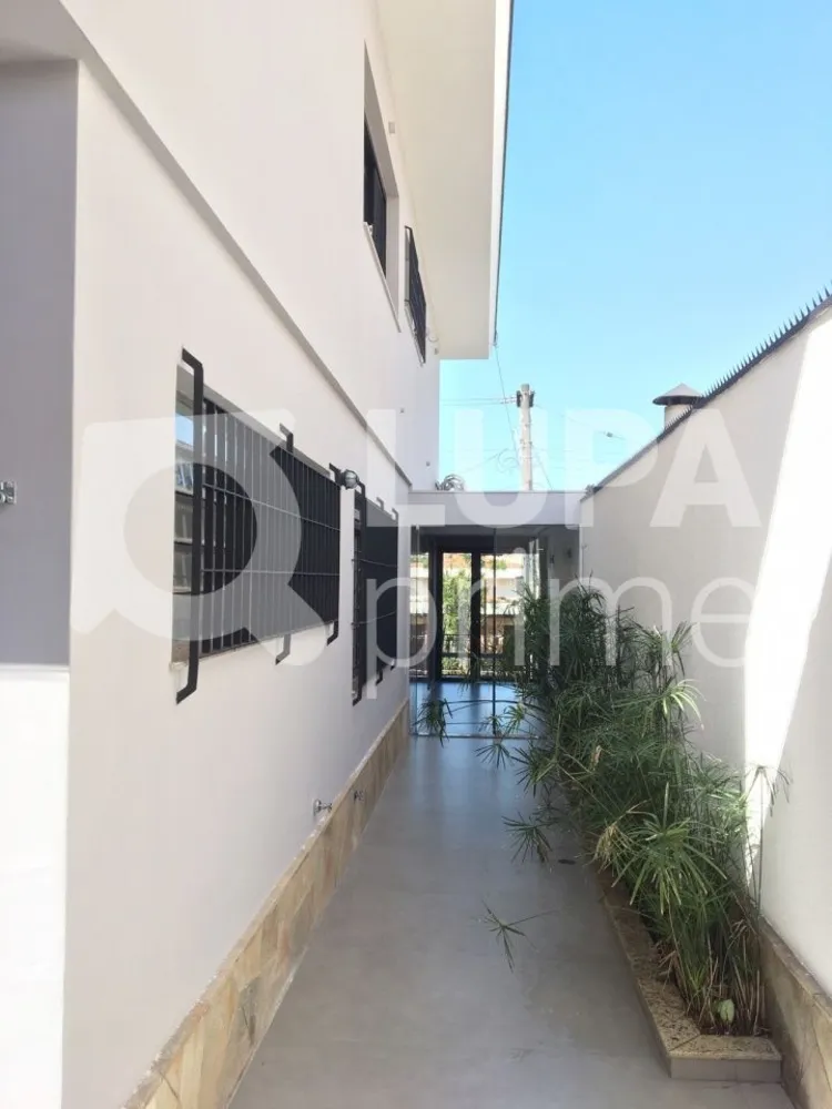 Casa, 3 quartos, 240 m² - Foto 2