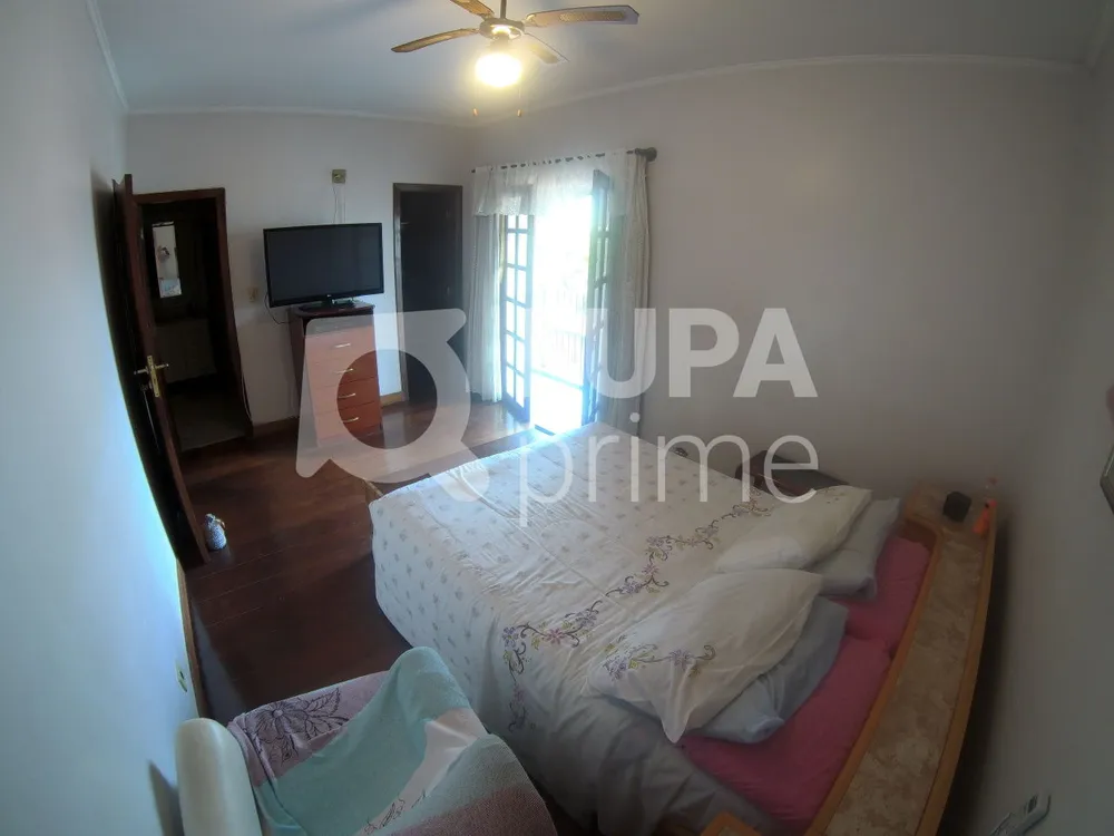 Casa, 3 quartos, 250 m² - Foto 1